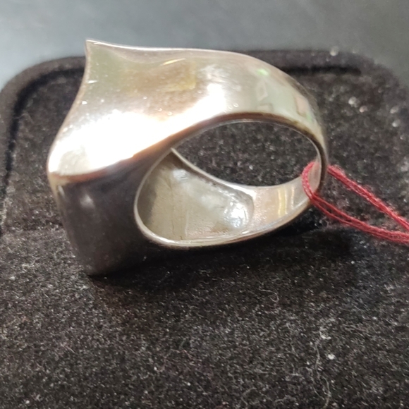 Unisex Plain Sterling Silver Ring - Picture 3 of 4